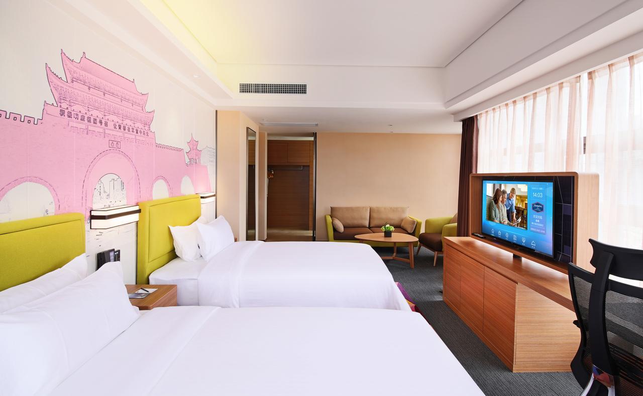 Qujing Hampton By Hilton Qujin Hotel מראה חיצוני תמונה