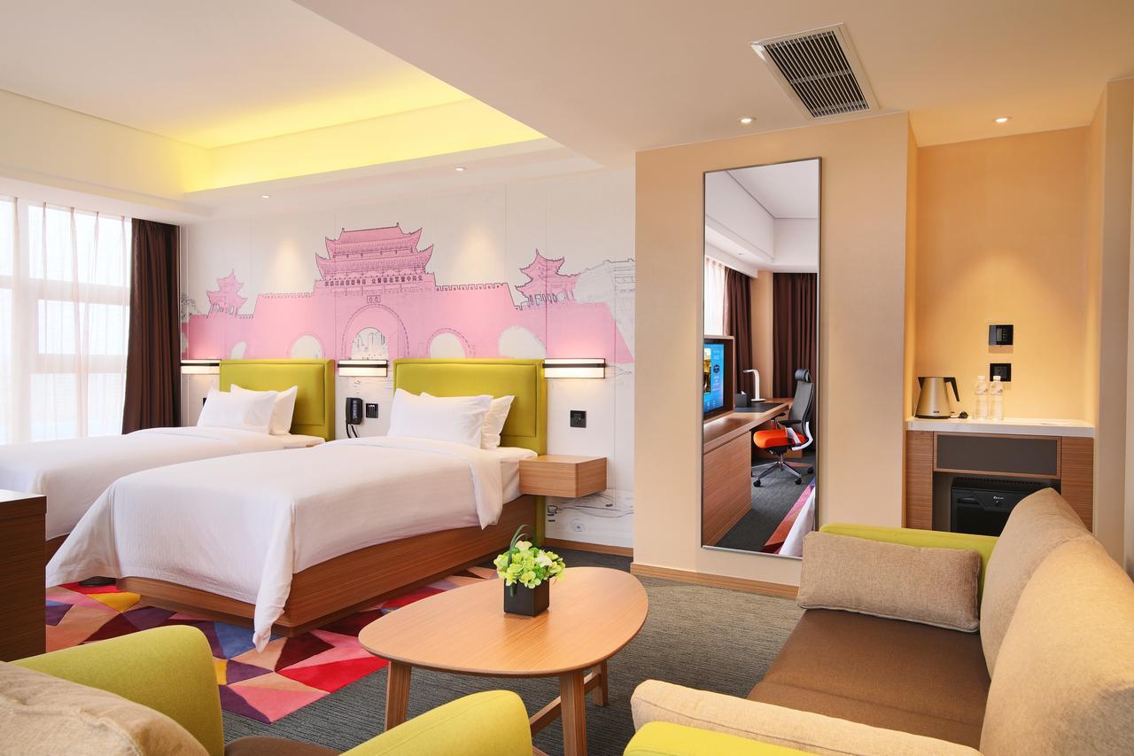 Qujing Hampton By Hilton Qujin Hotel מראה חיצוני תמונה